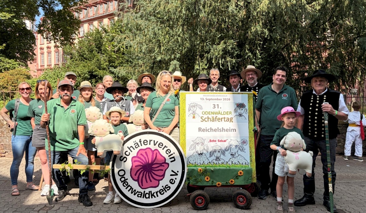 Eröffnungsumzug des Erbacher Wiesenmarkt